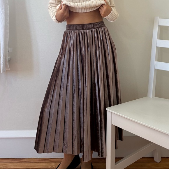 Vintage Metallic Velvet Pleated Elastic Waistband Brown Skirt Size XS - Picture 9 of 9